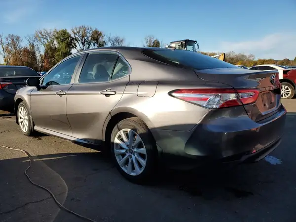 4T1C11AK1LU877508 2020 TOYOTA CAMRY - Image 2