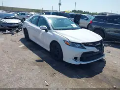 4T1C11AK1LU881817 2020 TOYOTA CAMRY