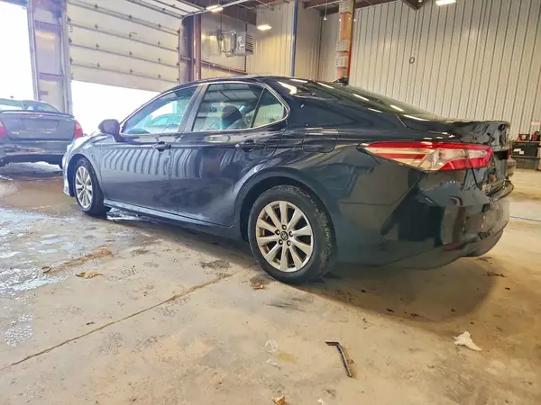 4T1C11AK1LU886855 2020 TOYOTA CAMRY - Image 2
