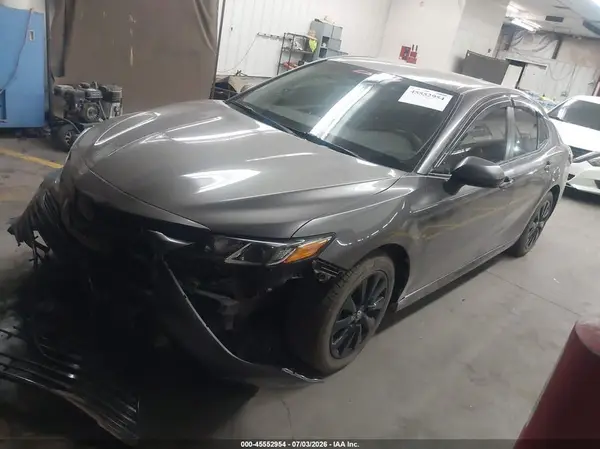 4T1C11AK1LU897998 2020 TOYOTA CAMRY - Image 2