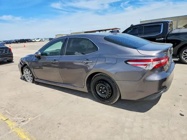 4T1C11AK1LU903492 2020 TOYOTA CAMRY - Image 2