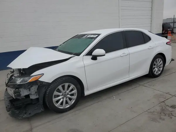 4T1C11AK1LU927873 2020 TOYOTA CAMRY - Image 1