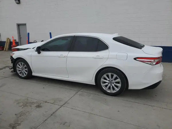 4T1C11AK1LU927873 2020 TOYOTA CAMRY - Image 2