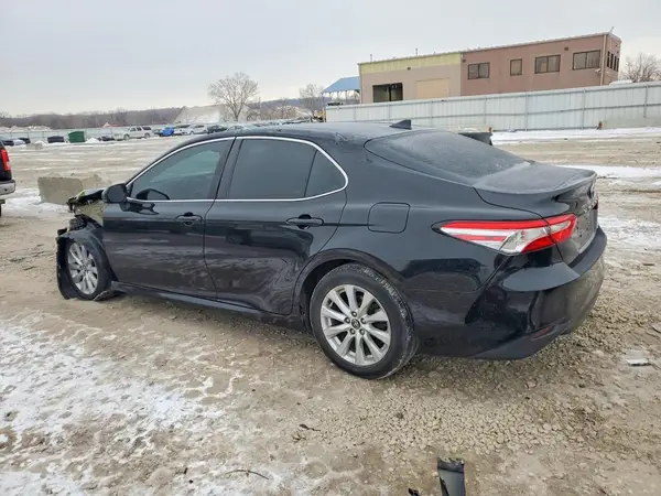 4T1C11AK1LU928828 2020 TOYOTA CAMRY - Image 2