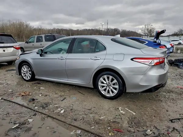 4T1C11AK1LU929056 2020 TOYOTA CAMRY - Image 2