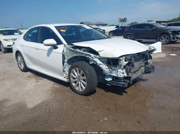 4T1C11AK1LU929932 2020 TOYOTA CAMRY - Image 1