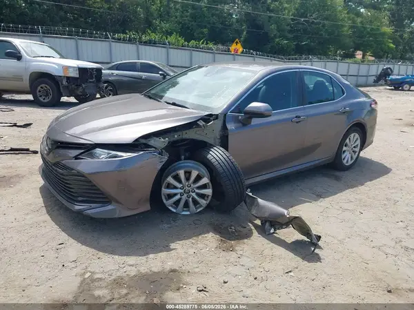 4T1C11AK1LU950781 2020 TOYOTA CAMRY - Image 2
