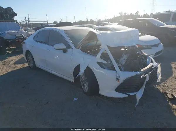 4T1C11AK1LU952692 2020 TOYOTA CAMRY - Image 1