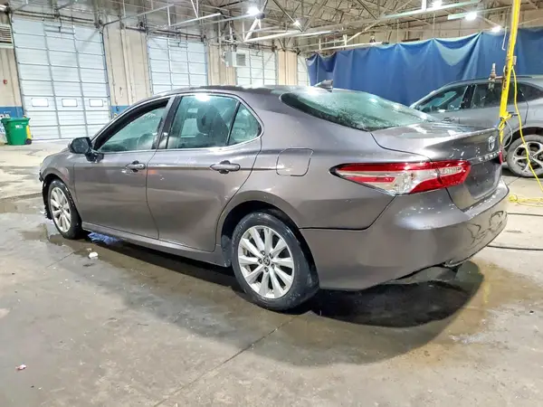 4T1C11AK1LU955608 2020 TOYOTA CAMRY - Image 2