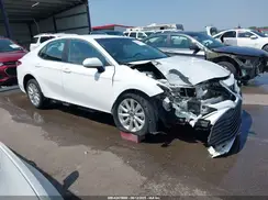 4T1C11AK1LU960615 2020 TOYOTA CAMRY