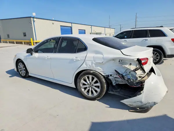 4T1C11AK1LU980671 2020 TOYOTA CAMRY - Image 2
