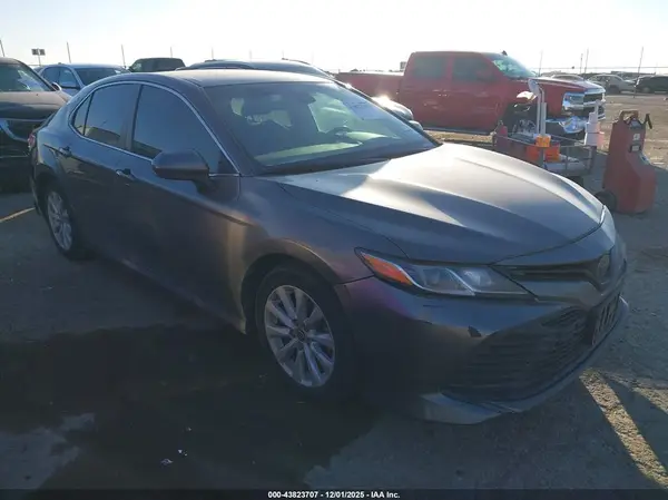 4T1C11AK1LU998295 2020 TOYOTA CAMRY - Image 1