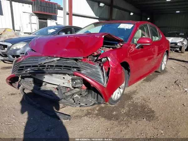 4T1C11AK1MU413300 2021 TOYOTA CAMRY - Image 2