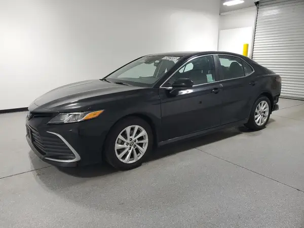 4T1C11AK1MU431201 2021 TOYOTA CAMRY - Image 1