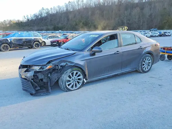 4T1C11AK1MU437662 2021 TOYOTA CAMRY - Image 1