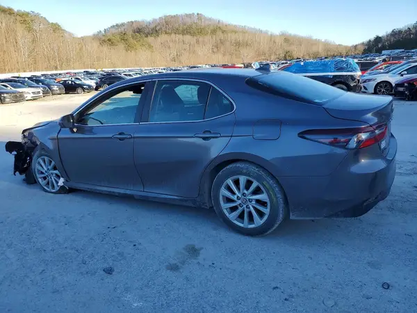4T1C11AK1MU437662 2021 TOYOTA CAMRY - Image 2