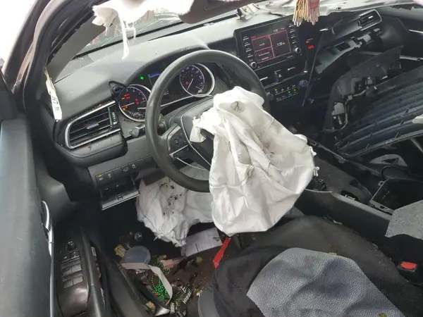 4T1C11AK1MU445017 2021 TOYOTA CAMRY - Image 8