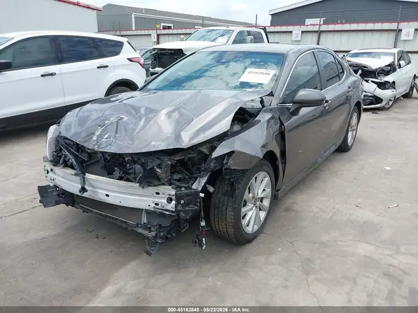 4T1C11AK1MU447964 2021 TOYOTA CAMRY - Image 2