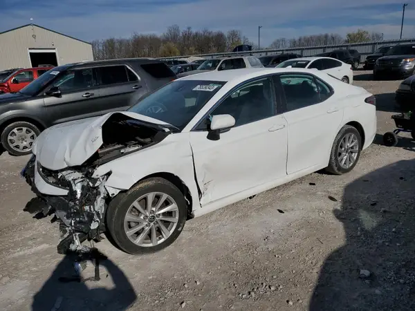 4T1C11AK1MU449861 2021 TOYOTA CAMRY - Image 1