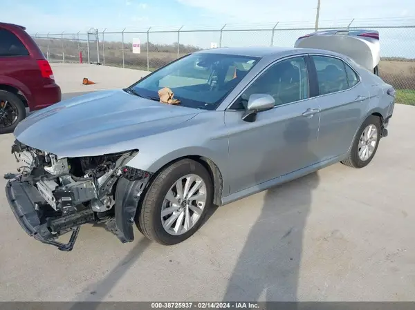 4T1C11AK1MU453909 2021 TOYOTA CAMRY - Image 2