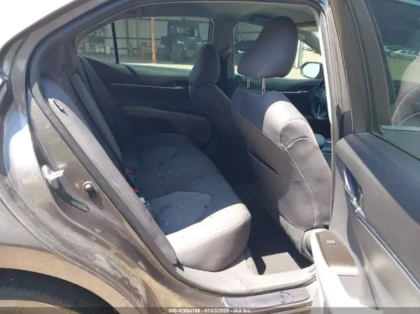 4T1C11AK1MU456194 2021 TOYOTA CAMRY - Image 8