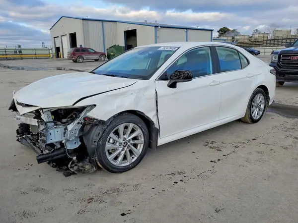 4T1C11AK1MU459192 2021 TOYOTA CAMRY - Image 1