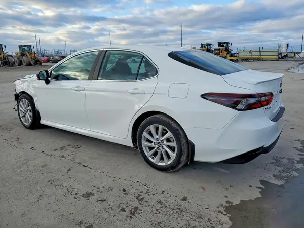 4T1C11AK1MU459192 2021 TOYOTA CAMRY - Image 2