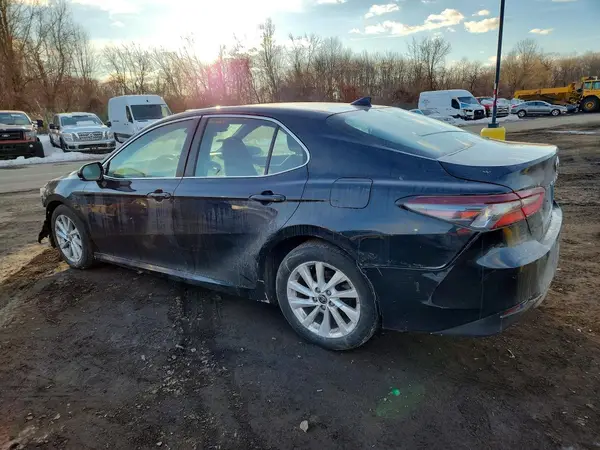 4T1C11AK1MU468717 2021 TOYOTA CAMRY - Image 2