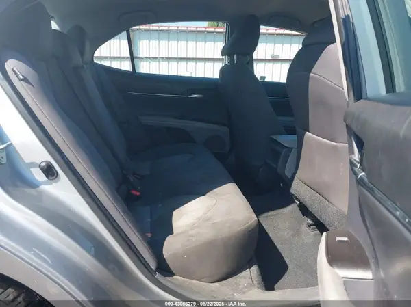 4T1C11AK1MU471729 2021 TOYOTA CAMRY - Image 8