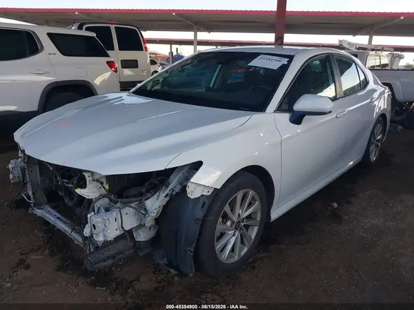 4T1C11AK1MU472492 2021 TOYOTA CAMRY - Image 2