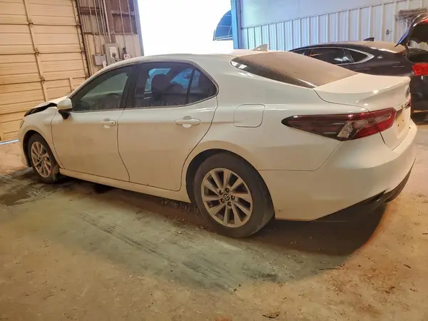 4T1C11AK1MU534540 2021 TOYOTA CAMRY - Image 2