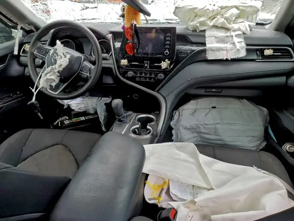 4T1C11AK1MU538071 2021 TOYOTA CAMRY - Image 8