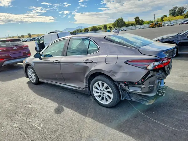 4T1C11AK1MU540080 2021 TOYOTA CAMRY - Image 2