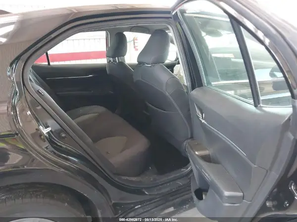 4T1C11AK1MU542511 2021 TOYOTA CAMRY - Image 8