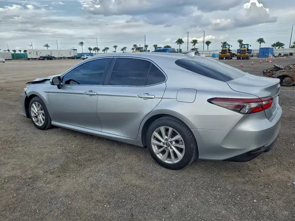 4T1C11AK1MU542671 2021 TOYOTA CAMRY - Image 2