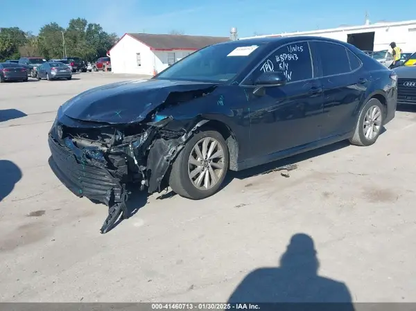 4T1C11AK1MU545148 2021 TOYOTA CAMRY - Image 2