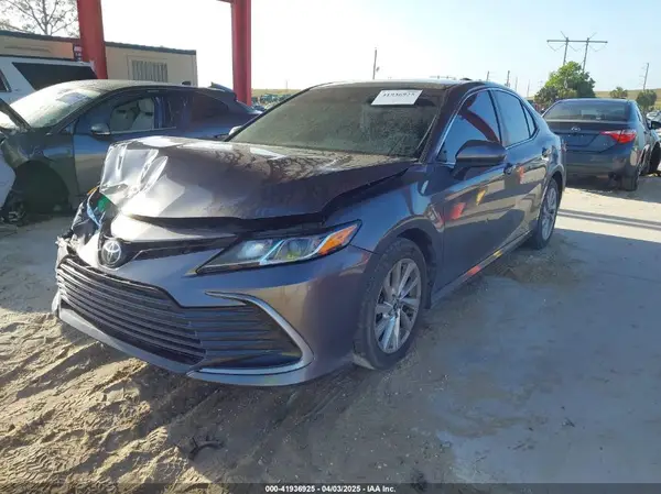 4T1C11AK1MU548292 2021 TOYOTA CAMRY - Image 2