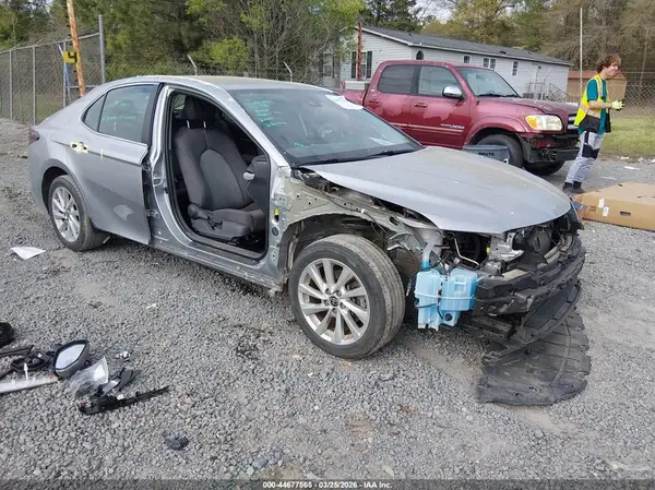 4T1C11AK1MU551273 2021 TOYOTA CAMRY - Image 1
