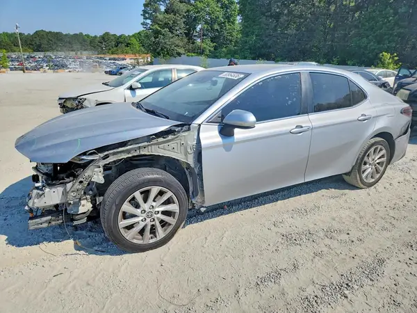 4T1C11AK1MU555033 2021 TOYOTA CAMRY - Image 1