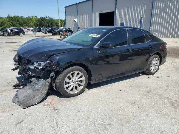 4T1C11AK1MU557381 2021 TOYOTA CAMRY - Image 1