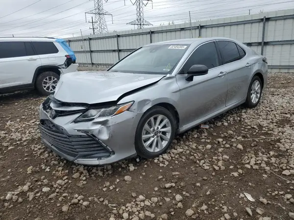 4T1C11AK1MU566243 2021 TOYOTA CAMRY - Image 1