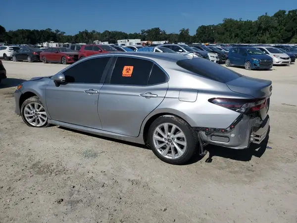 4T1C11AK1MU574102 2021 TOYOTA CAMRY - Image 2
