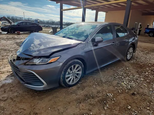 4T1C11AK1MU583446 2021 TOYOTA CAMRY - Image 1