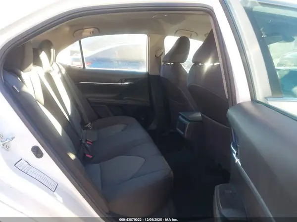 4T1C11AK1MU591191 2021 TOYOTA CAMRY - Image 8
