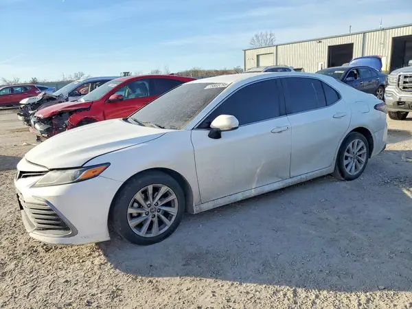 4T1C11AK1MU592101 2021 TOYOTA CAMRY - Image 1