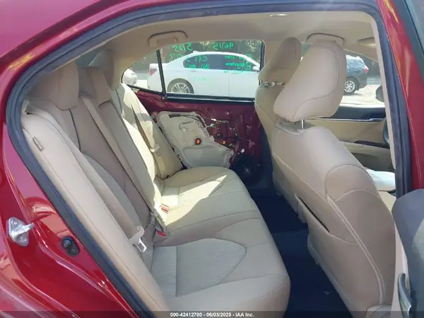 4T1C11AK1MU594575 2021 TOYOTA CAMRY - Image 8