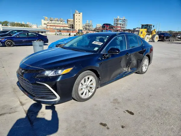 4T1C11AK1MU597041 2021 TOYOTA CAMRY - Image 1