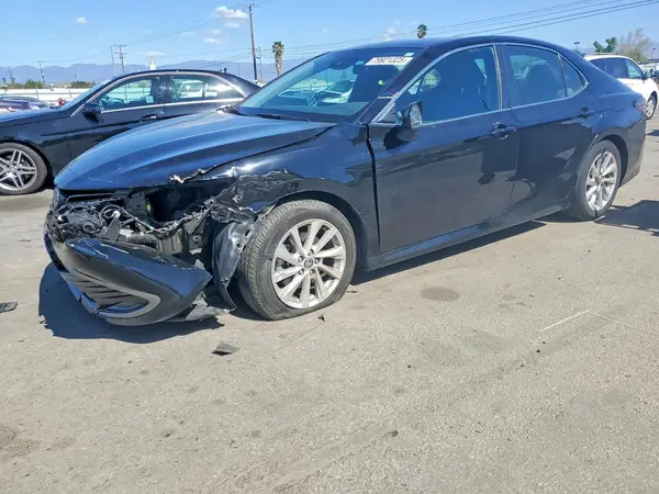 4T1C11AK1MU607034 2021 TOYOTA CAMRY - Image 1
