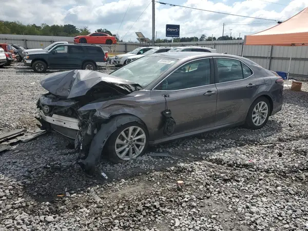 4T1C11AK1NU004523 2022 TOYOTA CAMRY - Image 1