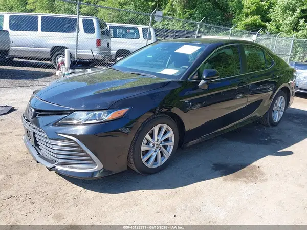4T1C11AK1NU046397 2022 TOYOTA CAMRY - Image 2